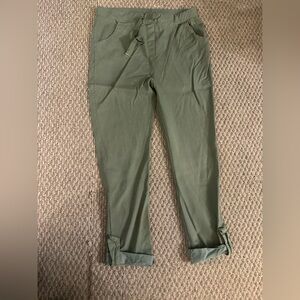 Women's Olive Green Capris